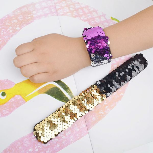 2pcs/set women reversible sequins bangle slap waistband two-tone clap ring snap sequins gift decor bracelet kids festival gift
2pcs/set women reversible sequins bangle slap waistband two-tone clap ring snap sequins gift decor bracelet kids festival gift