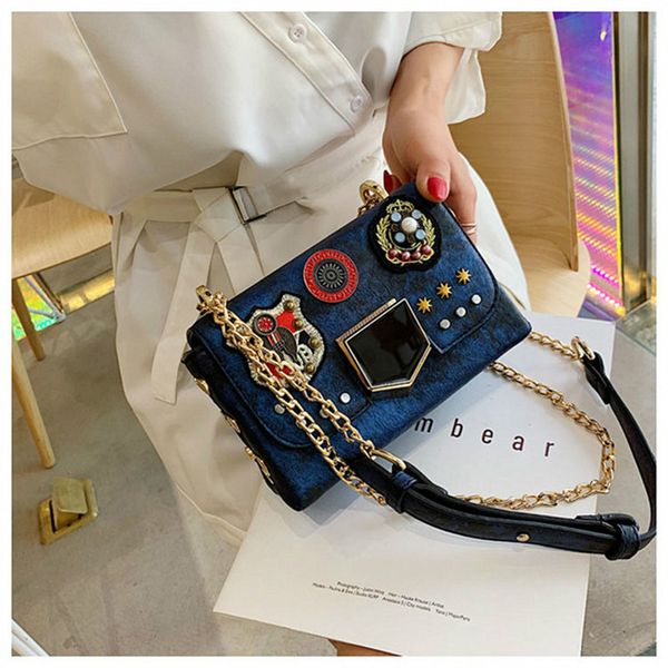 bags for women 2019 new wave korean version of the wild cross-body badge rivet chain shoulder small square bag lock small bag
bags for women 2019 new wave korean version of the wild cross-body badge rivet chain shoulder small square bag lock small bag