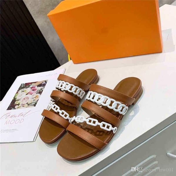 2020 spring and summer new female slippers leather chain sandals fashion wild lightweight luxury designer shoes leather sole trend durable, Red;white
2020 spring and summer new female slippers leather chain sandals fashion wild lightweight luxury designer shoes leather sole trend durable, Red;white