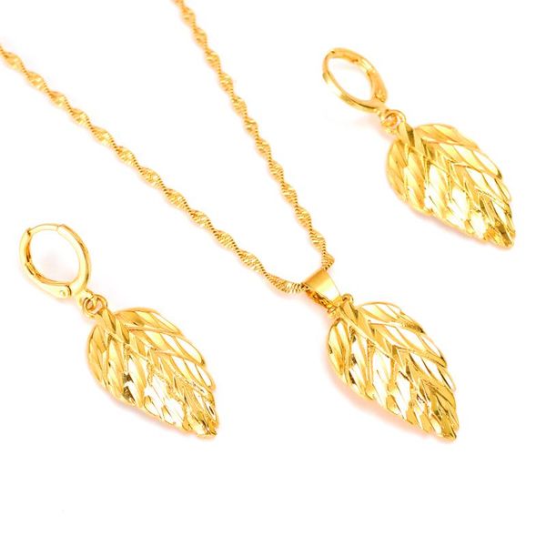 solid 18 k yellow gold gf pendant earrings necklace sets finely worked ondulate leaf made in italy, Silver
solid 18 k yellow gold gf pendant earrings necklace sets finely worked ondulate leaf made in italy, Silver