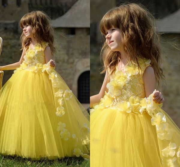 2020 latest yellow lace girls pageant dresses florals ruffle skirt ball gown christmas party gowns kids formal wear sleeveless, White;red
2020 latest yellow lace girls pageant dresses florals ruffle skirt ball gown christmas party gowns kids formal wear sleeveless, White;red