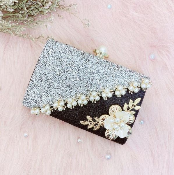 lady's black and white color matching rhinestone handbag evening bags fashion luxury solid hasp for women celebrities evening bags
lady's black and white color matching rhinestone handbag evening bags fashion luxury solid hasp for women celebrities evening bags