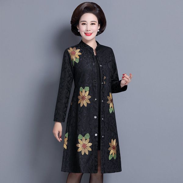 middle-aged woman windbreaker floral trench coat autumn jacquard embroidered long trench thin coat plus size 5xl f1654, Tan;black
middle-aged woman windbreaker floral trench coat autumn jacquard embroidered long trench thin coat plus size 5xl f1654, Tan;black