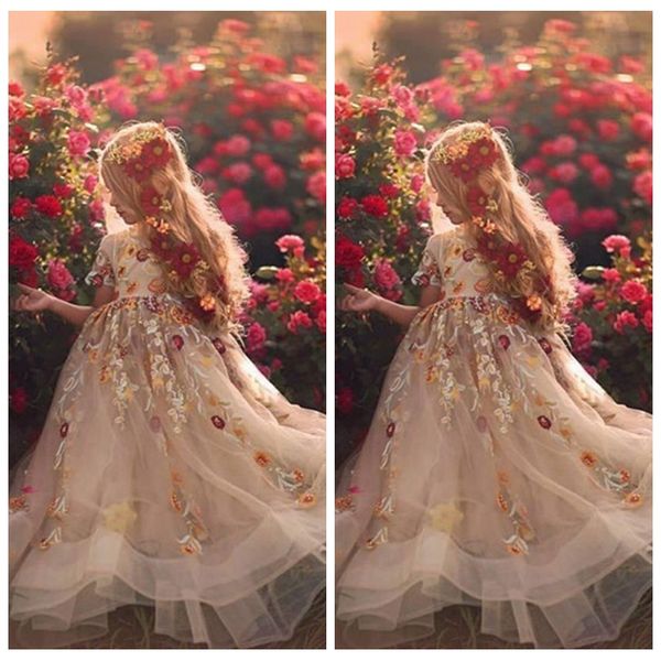 sheer long sleeves lace appliques a-line flower girls dresses formal long kids party gowns 2020 princess birthday party gowns cheap, White;blue
sheer long sleeves lace appliques a-line flower girls dresses formal long kids party gowns 2020 princess birthday party gowns cheap, White;blue