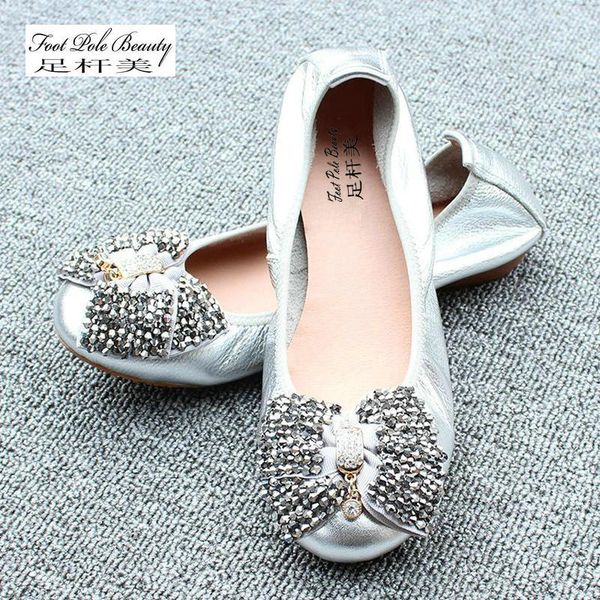 new fashion diamond bow women flats casual mocassins genuine leather flat shoes woman soft bottom ballet flats sapatos femininos, Black
new fashion diamond bow women flats casual mocassins genuine leather flat shoes woman soft bottom ballet flats sapatos femininos, Black