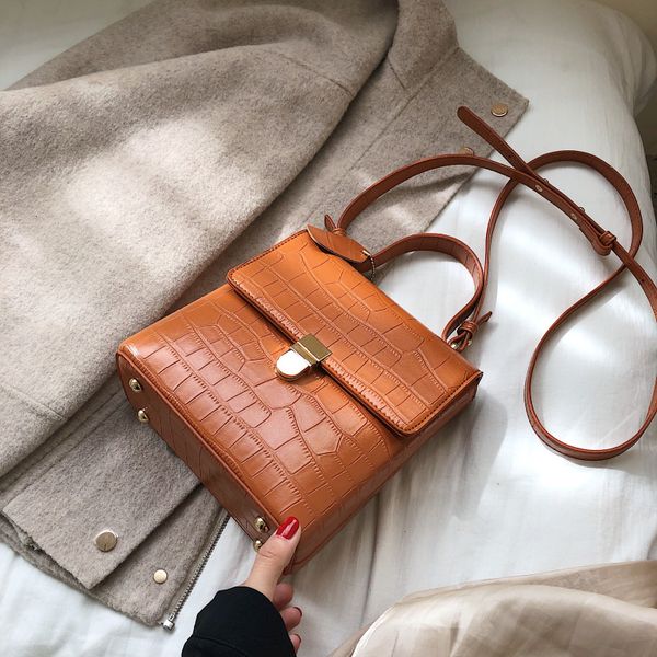 2019 lady totes female shoulder messenger bag handbags solid color stone pattern pu leather crossbody bags for women
2019 lady totes female shoulder messenger bag handbags solid color stone pattern pu leather crossbody bags for women