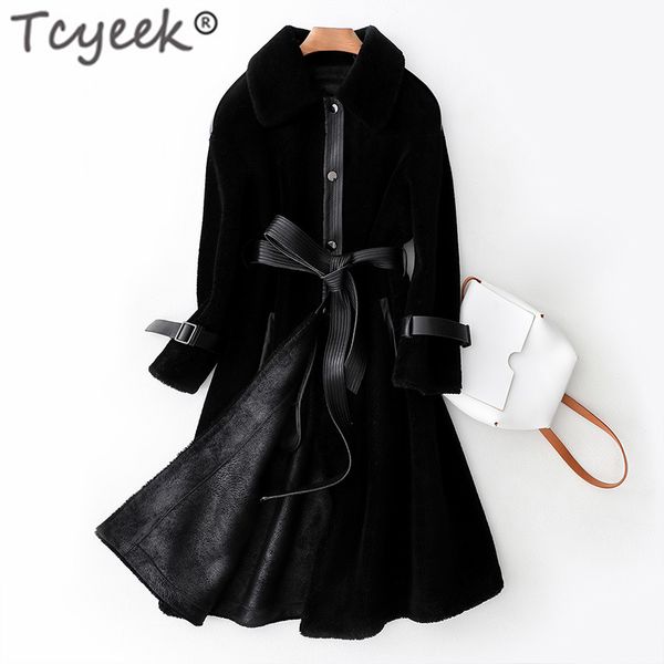 tcyeek 2019 luxury real fur coat women long warm winter female jacket genuine leather fur jacket sheep shearing coat 868556, Black
tcyeek 2019 luxury real fur coat women long warm winter female jacket genuine leather fur jacket sheep shearing coat 868556, Black
