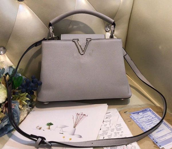 2020 2020 capucines handle bags women leather handbags v bags women handbags shopping bags shoulder crossbody bag
2020 2020 capucines handle bags women leather handbags v bags women handbags shopping bags shoulder crossbody bag