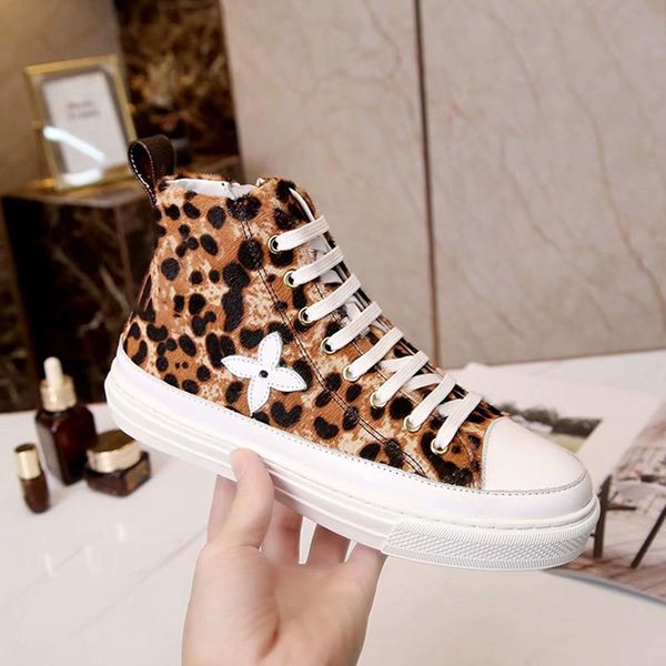 2019 genuine new autumn personality leopard high canvas shoes women's wild lightweight jogging shoes casual outdoor simple flat platfor, Black
2019 genuine new autumn personality leopard high canvas shoes women's wild lightweight jogging shoes casual outdoor simple flat platfor, Black