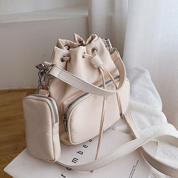 2020 мода bucket сумка для женщин кулиской crossbody сумка женский посланника сумки женские из нейлона сумка
2020 мода bucket сумка для женщин кулиской crossbody сумка женский посланника сумки женские из нейлона сумка