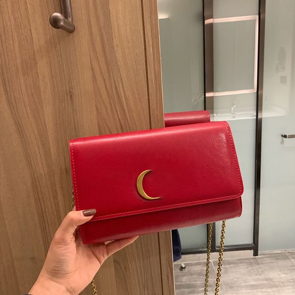 the high-end custom designer bag, the lady's oblique bag, the head cowhide, there are three colors to choose from
the high-end custom designer bag, the lady's oblique bag, the head cowhide, there are three colors to choose from