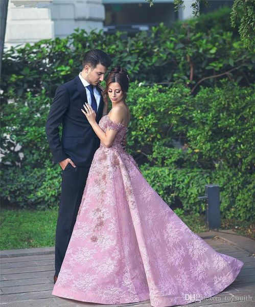 2019 pink arabic dubai style evening dress a line off shoulders holiday women wear formal party prom gown custom made plus size, Black;red
2019 pink arabic dubai style evening dress a line off shoulders holiday women wear formal party prom gown custom made plus size, Black;red