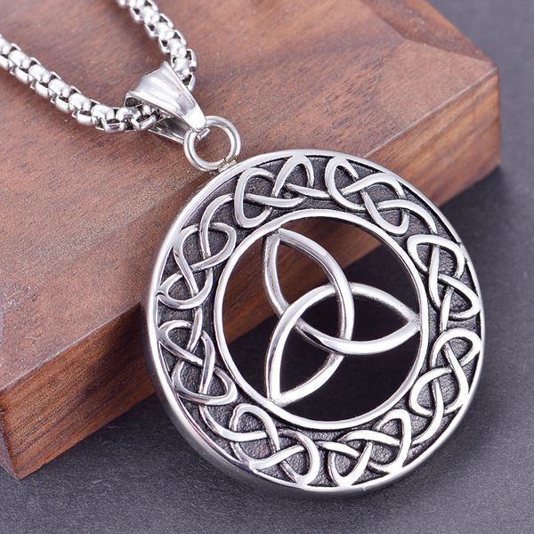 2020 z108 new european and american fashion openwork titanium steel pendant personality retro triangle openwork men's casting necklace, Silver
2020 z108 new european and american fashion openwork titanium steel pendant personality retro triangle openwork men's casting necklace, Silver