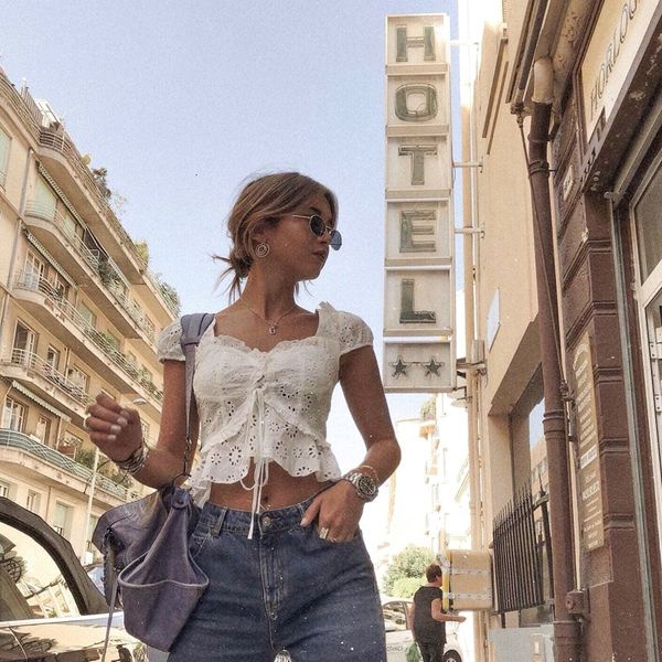 ladies designer lace blouses boho white lace women blouse applique shirt hollow out blouse woman back up streetwear lady top
ladies designer lace blouses boho white lace women blouse applique shirt hollow out blouse woman back up streetwear lady top