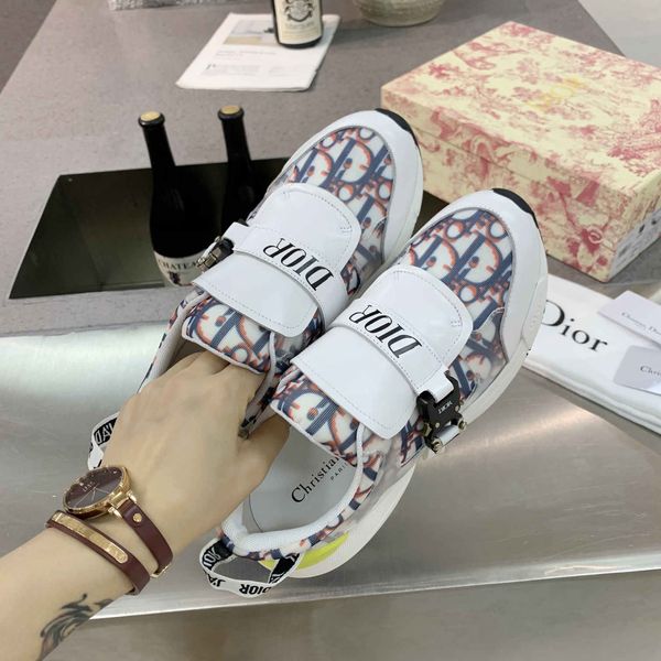 2020 new xy ladies outdoor sneakers high-quality ladies daily sneakers increase in luxury design
2020 new xy ladies outdoor sneakers high-quality ladies daily sneakers increase in luxury design