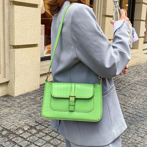 fashion solid leather crocodile pattern outer pocket design women's shoulder messenger bag bags for women 2020 bag
fashion solid leather crocodile pattern outer pocket design women's shoulder messenger bag bags for women 2020 bag