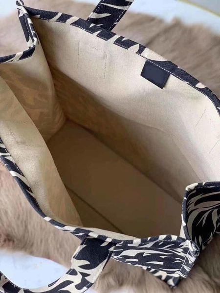 handbag luxury designer purse gucy purse bag museum shopping bag canvas mateiral shopping bags 2019 new style purses bag, White
handbag luxury designer purse gucy purse bag museum shopping bag canvas mateiral shopping bags 2019 new style purses bag, White