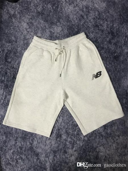 2020 new shorts high luxury drawstring pant fitness sport short pants casual breathable designer beach shorts size m-2xl, White;black
2020 new shorts high luxury drawstring pant fitness sport short pants casual breathable designer beach shorts size m-2xl, White;black