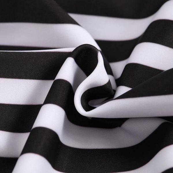 2019 new beachwear mum and me swimsuit children one piece monokini classic striped swimsuit for girl and women swimwear, White
2019 new beachwear mum and me swimsuit children one piece monokini classic striped swimsuit for girl and women swimwear, White