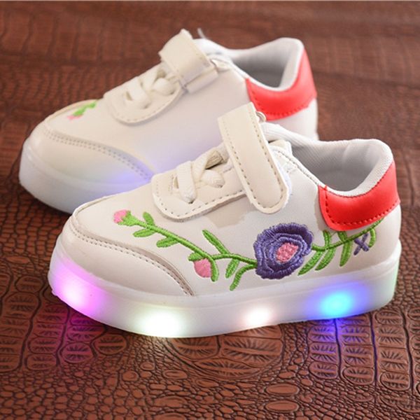 fashion children's luminous shoes flower embroidery girls shoes warm led luminous non-slip wearable children's sneakers, Black;red
fashion children's luminous shoes flower embroidery girls shoes warm led luminous non-slip wearable children's sneakers, Black;red