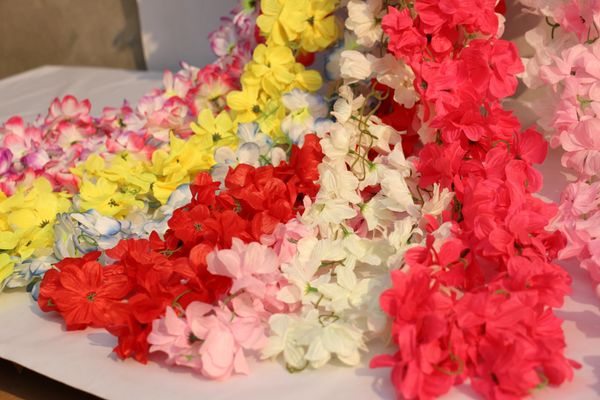 искусственный цветок рододендрон вайн ротанга пластиковый цветок свадьба цветочные декорации кухня garden party feastival открытый висит 
искусственный цветок рододендрон вайн ротанга пластиковый цветок свадьба цветочные декорации кухня garden party feastival открытый висит
