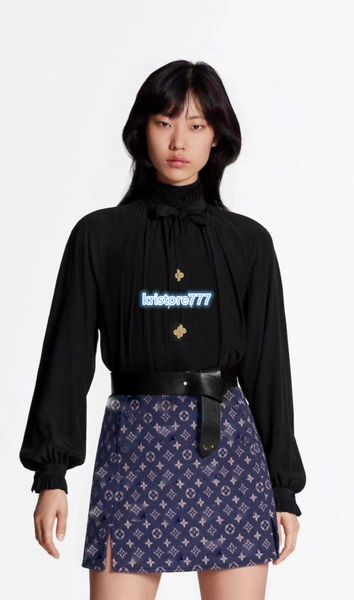 2020 high end women luxury design vintage 100% silk blouse with monogram flower detail shirt long sleeve girls runway brief casual
2020 high end women luxury design vintage 100% silk blouse with monogram flower detail shirt long sleeve girls runway brief casual