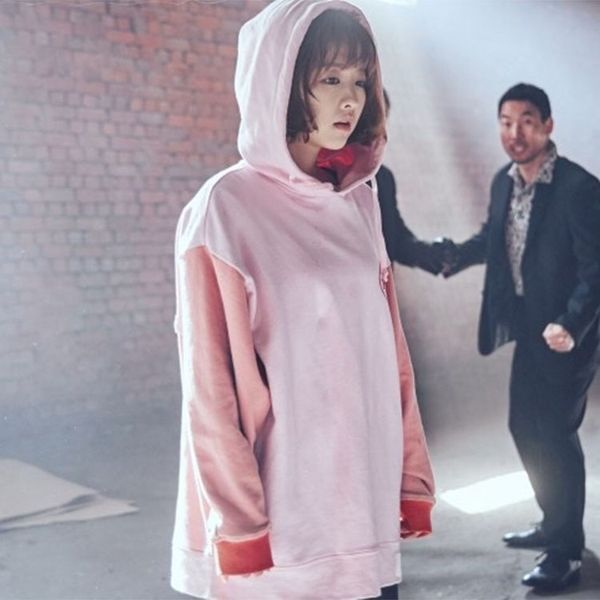 dadi women's clothing: pu baoying's same style, women's new spring and autumn 2020 korean version, pink loose hooded coat, Black
dadi women's clothing: pu baoying's same style, women's new spring and autumn 2020 korean version, pink loose hooded coat, Black
