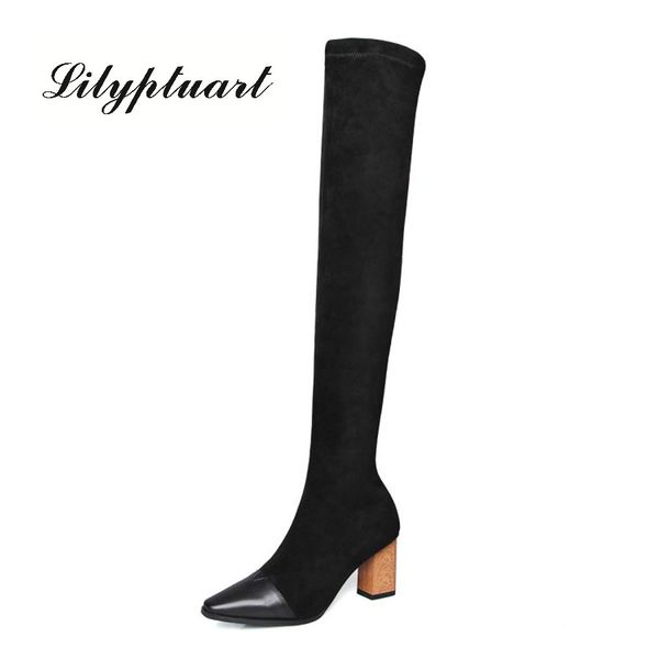 2019 new leather and elastic cloth material rubber soles elastic socks boots square head high heel thick with fashion boots, Black
2019 new leather and elastic cloth material rubber soles elastic socks boots square head high heel thick with fashion boots, Black