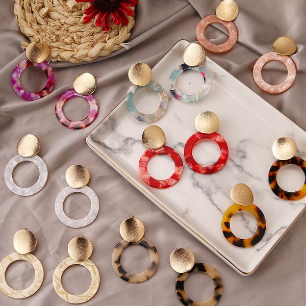 vkme vintage geometric resin drop earrings for women fashion gold earring 2019 new female brincos christmas jewelry party gift, Silver
vkme vintage geometric resin drop earrings for women fashion gold earring 2019 new female brincos christmas jewelry party gift, Silver