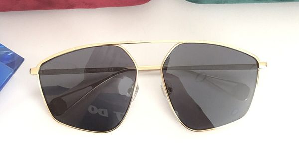 new luxury designer sunglasses for mens and womens 0437 metal frame specially designed authentic glaases uv400 sunshades eyewear with case, White;black
new luxury designer sunglasses for mens and womens 0437 metal frame specially designed authentic glaases uv400 sunshades eyewear with case, White;black