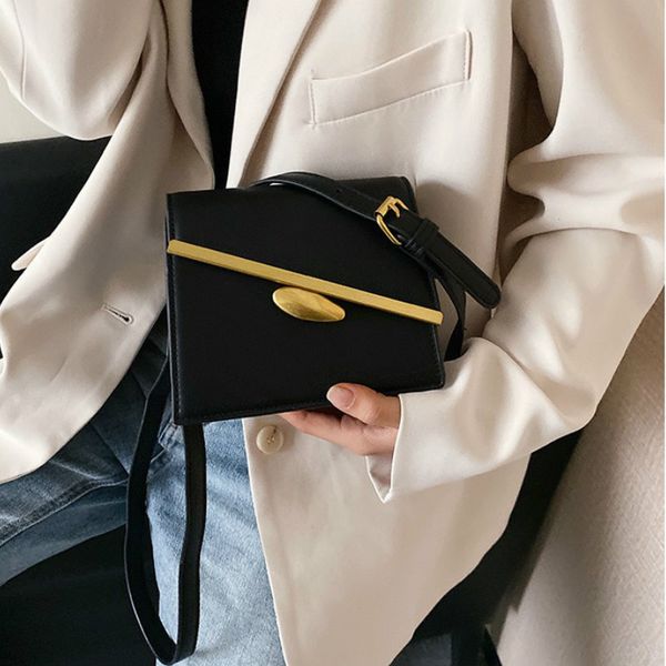 women handbag autumn and winter 2020 new designer brand vintage shoulder messenger bag fashion small square bag
women handbag autumn and winter 2020 new designer brand vintage shoulder messenger bag fashion small square bag