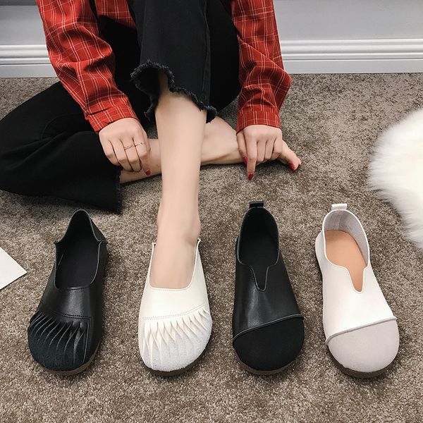 spring and autumn black beige round head personality design soft and comfortable casual wild flat women's shoes 2020 w33-41
spring and autumn black beige round head personality design soft and comfortable casual wild flat women's shoes 2020 w33-41