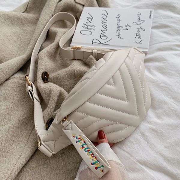 2019 korea rhombus plaid chain waist bags women fashion all match waist packs chest bag summer street mini handbag messenger bag
2019 korea rhombus plaid chain waist bags women fashion all match waist packs chest bag summer street mini handbag messenger bag