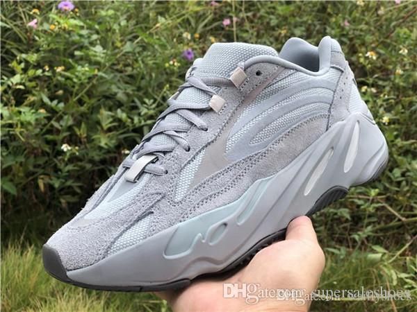wholesale 700 v2 wave runner inertia tephra solid grey utility black vanta runing shoes men designer shoes women static sneakers
wholesale 700 v2 wave runner inertia tephra solid grey utility black vanta runing shoes men designer shoes women static sneakers