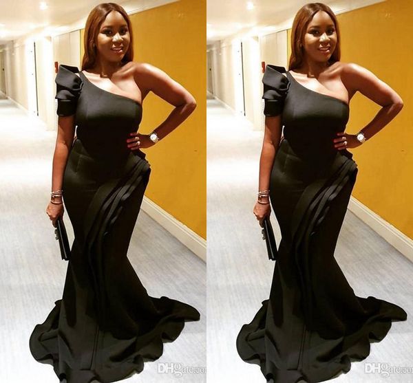 plus size black evening dresses one shoulder pleats ruffles floor length prom dress evening gowns wear abendkleider robes de soirée, Black;red
plus size black evening dresses one shoulder pleats ruffles floor length prom dress evening gowns wear abendkleider robes de soirée, Black;red