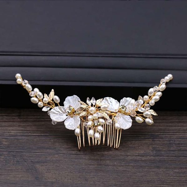 2019 delicate white flower leaves simulated pearls crystal hair combs noiva bride bridal wedding party headpieces, Golden;white
2019 delicate white flower leaves simulated pearls crystal hair combs noiva bride bridal wedding party headpieces, Golden;white