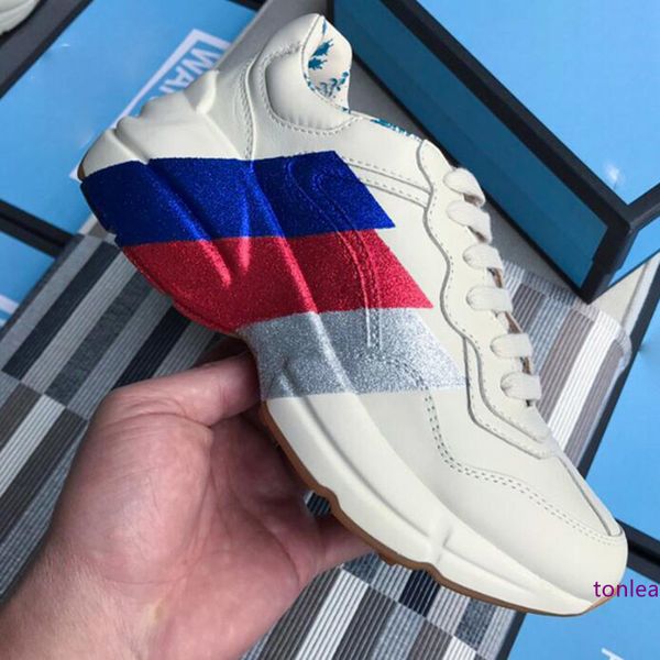 men running shoes triple white pattern splice all-match fashionnew men trainer breathable outdoor sport sneaker ing
men running shoes triple white pattern splice all-match fashionnew men trainer breathable outdoor sport sneaker ing
