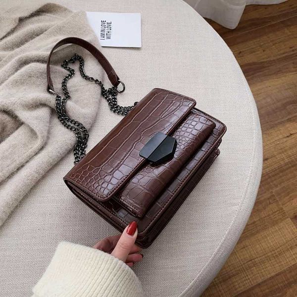 vintage alligator pattern leather crossbody bags for women chain handbags lady elegant purses small shoulder messenger flap bag
vintage alligator pattern leather crossbody bags for women chain handbags lady elegant purses small shoulder messenger flap bag