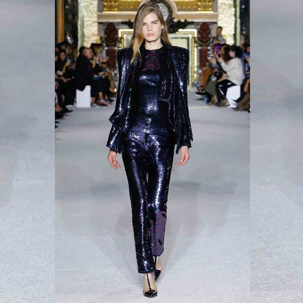 new arrival dark blue sequin long sleeve fashion jumpsuit 2019 luxury sashes backless celebrity evening party verano festa, Black;white
new arrival dark blue sequin long sleeve fashion jumpsuit 2019 luxury sashes backless celebrity evening party verano festa, Black;white