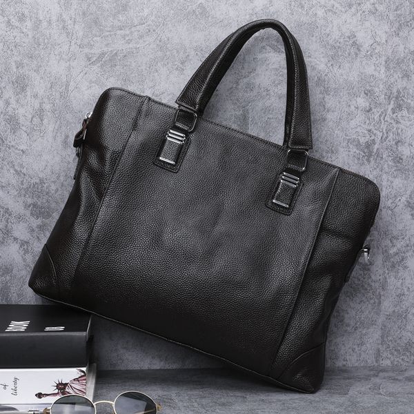 первый слой кожаных мужских сумок кросс бизнес повседневный кожаный мужской портфель с перекинутым через плечо плечом
первый слой кожаных мужских сумок кросс бизнес повседневный кожаный мужской портфель с перекинутым через плечо плечом