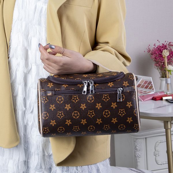 travel cosmetic bag waterproof wash supplies storage bag women makeup bags handbags 2colors mixed color ing
travel cosmetic bag waterproof wash supplies storage bag women makeup bags handbags 2colors mixed color ing
