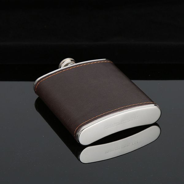 mini stainless steel wine bottle 7oz/8oz/9oz pu leather surface hip flask portable travel whiskey alcohol bottle liquor bottle
mini stainless steel wine bottle 7oz/8oz/9oz pu leather surface hip flask portable travel whiskey alcohol bottle liquor bottle