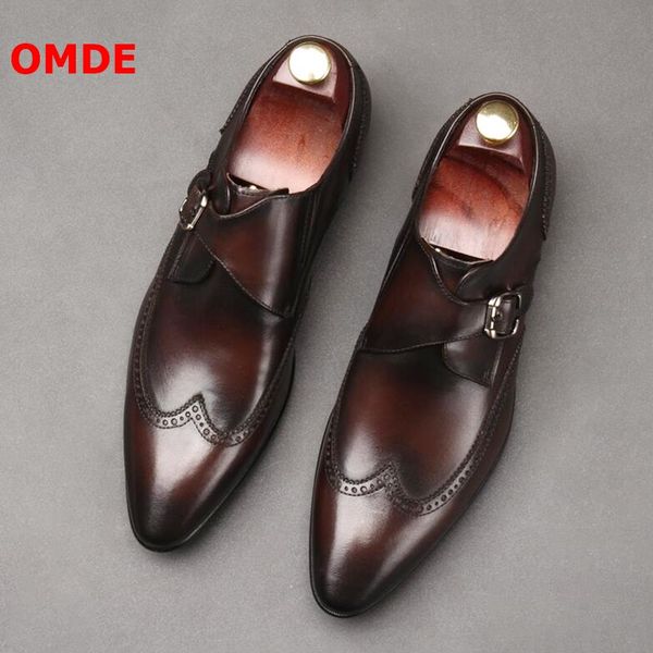 omde британский стиль brogue кожаные ботинки мужчины острым носом пряжки формальные обувь мода slip on dress мужская свадьба, Black
omde британский стиль brogue кожаные ботинки мужчины острым носом пряжки формальные обувь мода slip on dress мужская свадьба, Black