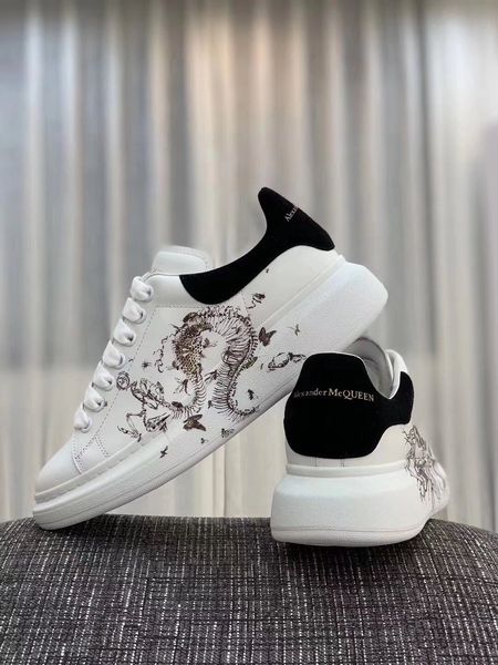 2020 new zj couple high-quality casual sneakers couple fashion sneakers luxury design thick-soled casual shoes
2020 new zj couple high-quality casual sneakers couple fashion sneakers luxury design thick-soled casual shoes
