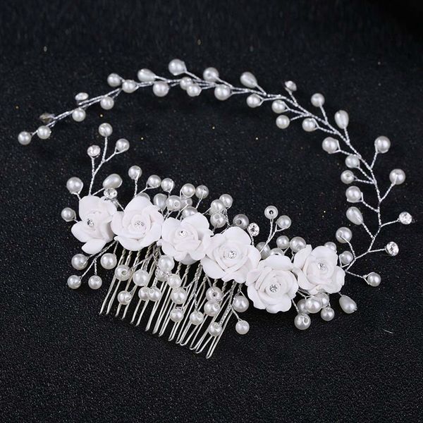 gorgeous handmade imitation pearl crystal hair comb rhinestone flower wedding hairpin bridal tiara hair accessories, Golden;white
gorgeous handmade imitation pearl crystal hair comb rhinestone flower wedding hairpin bridal tiara hair accessories, Golden;white