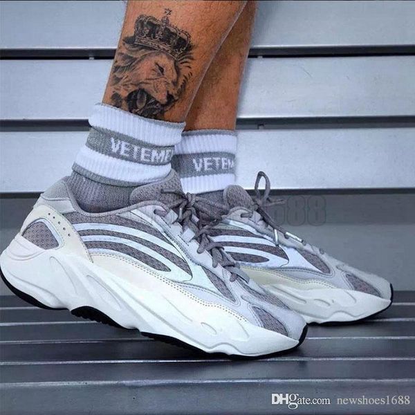 2019 New Kanye West Wave Runner 700 V2 Static Geode Inertia Mauve Salt Solid Grey Sports Running Shoes Men Women Sports Sneakers 36-46
2019 New Kanye West Wave Runner 700 V2 Static Geode Inertia Mauve Salt Solid Grey Sports Running Shoes Men Women Sports Sneakers 36-46