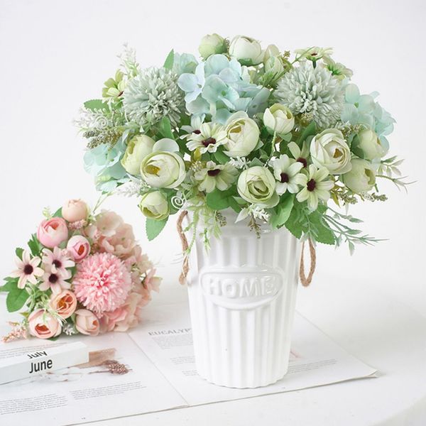 15heads/1 bundle silk roses bride bouquet for homechristmas wedding new year decoration fake plants artificial flowers
15heads/1 bundle silk roses bride bouquet for homechristmas wedding new year decoration fake plants artificial flowers
