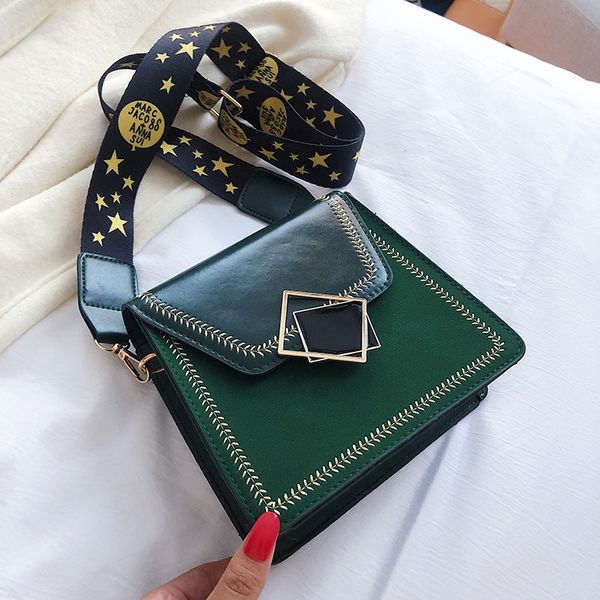 широкая полоса искусственная кожа crossbody сумки для женщин лоскут плеча сумка мода специальный замок дизайн женские дорожные сумки
широкая полоса искусственная кожа crossbody сумки для женщин лоскут плеча сумка мода специальный замок дизайн женские дорожные сумки