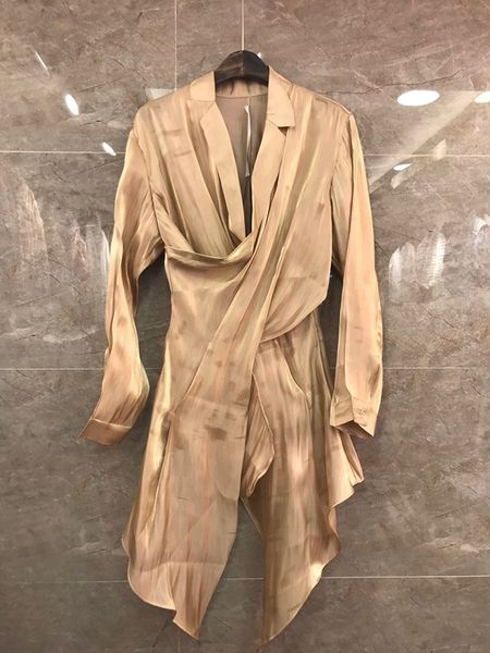 2020 spring and summer new women's lapel gold flash irregular cut long sleeve midi shirt 616, White
2020 spring and summer new women's lapel gold flash irregular cut long sleeve midi shirt 616, White