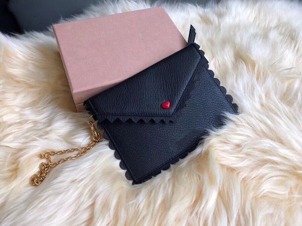 2019 retro mini envelope tassel ladies wallet designer chain shoulder bag short ladies diagonal wallet three-layer card holder, Red;black 
2019 retro mini envelope tassel ladies wallet designer chain shoulder bag short ladies diagonal wallet three-layer card holder, Red;black